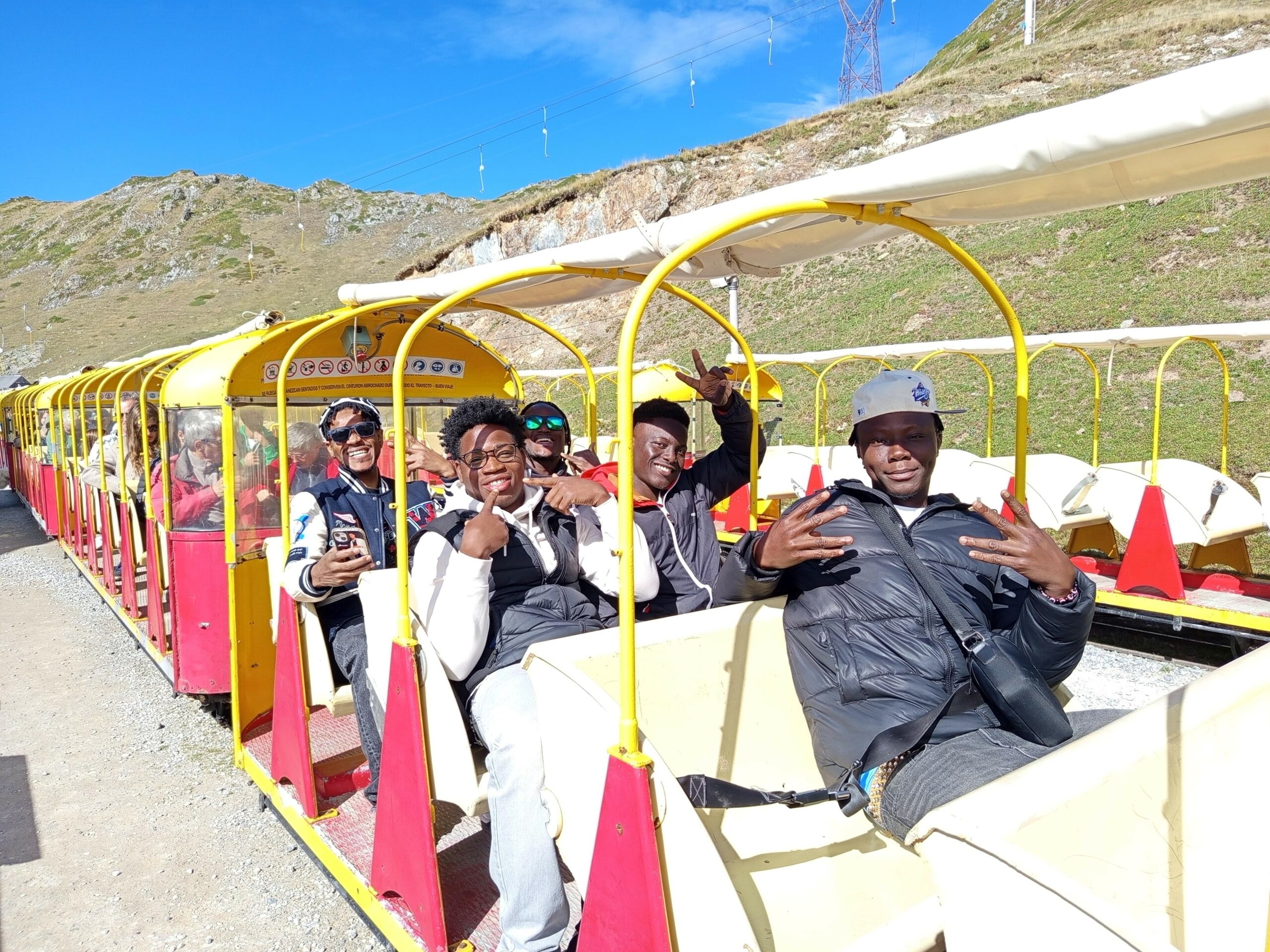 La solidarité en action : quand nos partenaires font la différence